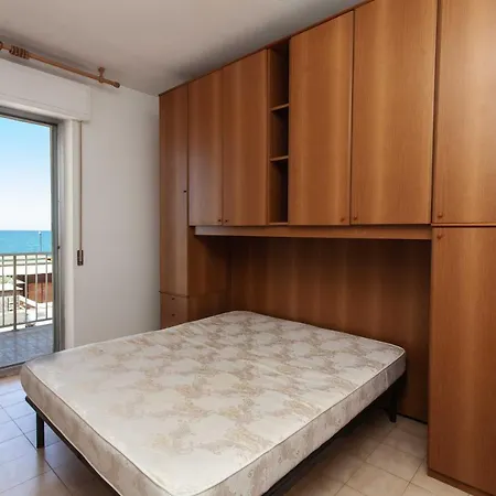 M177 - Marcelli, Bilocale In Centro E Fronte Mare 马瑟利